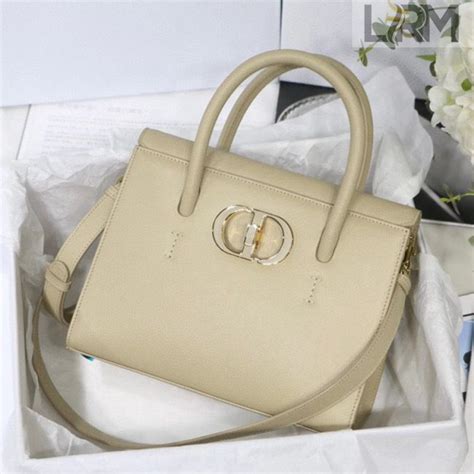 dior st honore tote bag|Medium St Honoré Tote Beige Grained Calfskin .